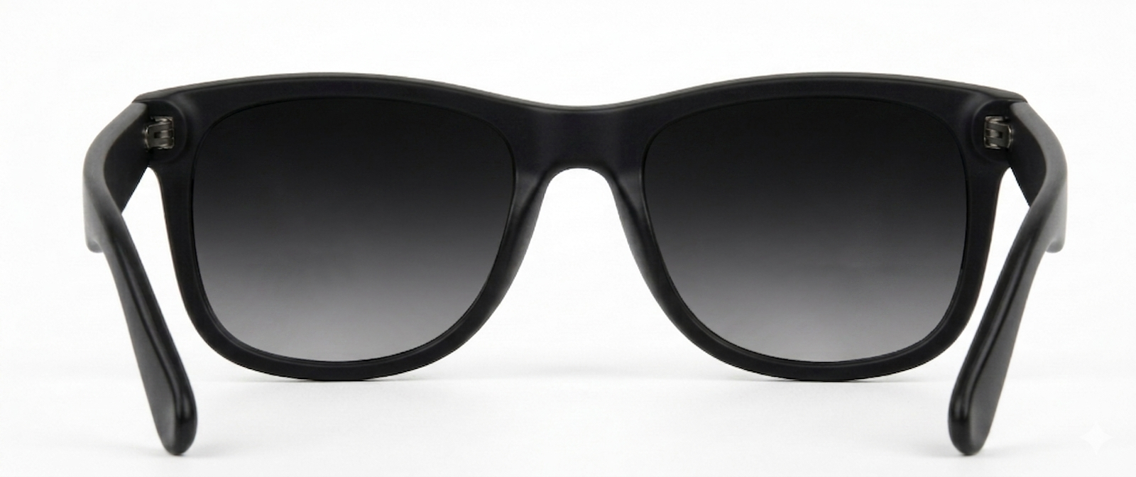 EYRA KARO – Matte Black with Grey Gradient Polarized Lenses
